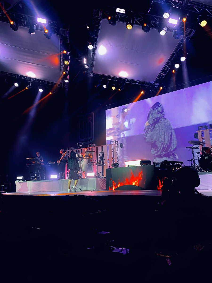 lola | tr4 & nn5 tweet media