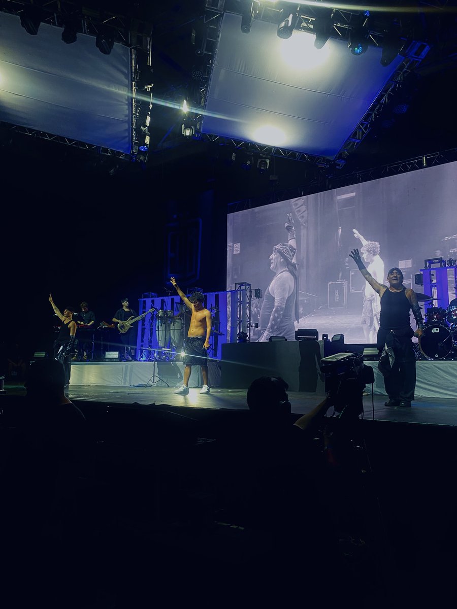 lola | tr4 & nn5 tweet media