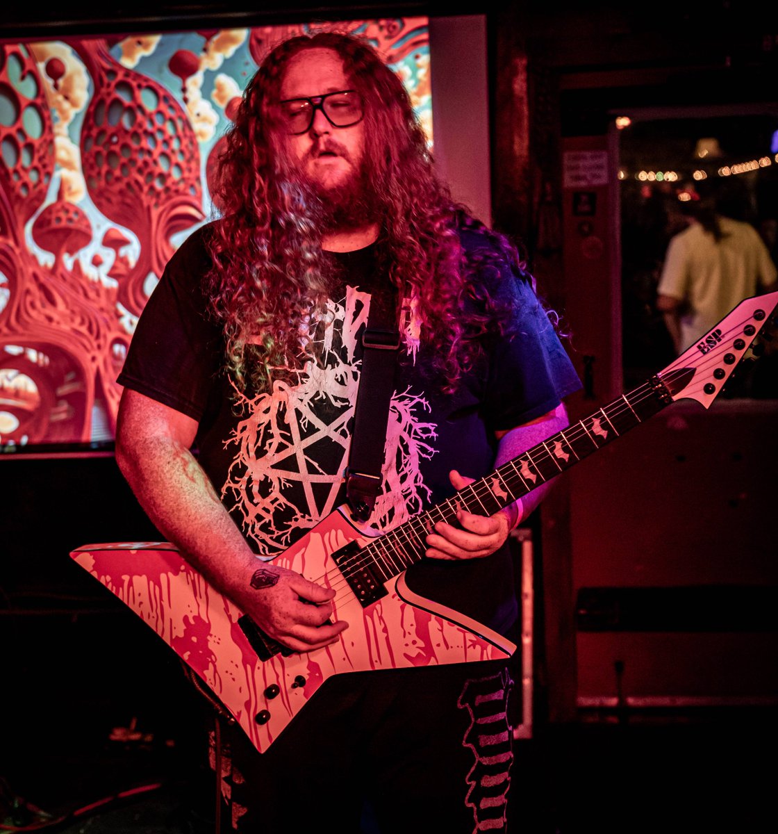 Urn Kicker tweet media