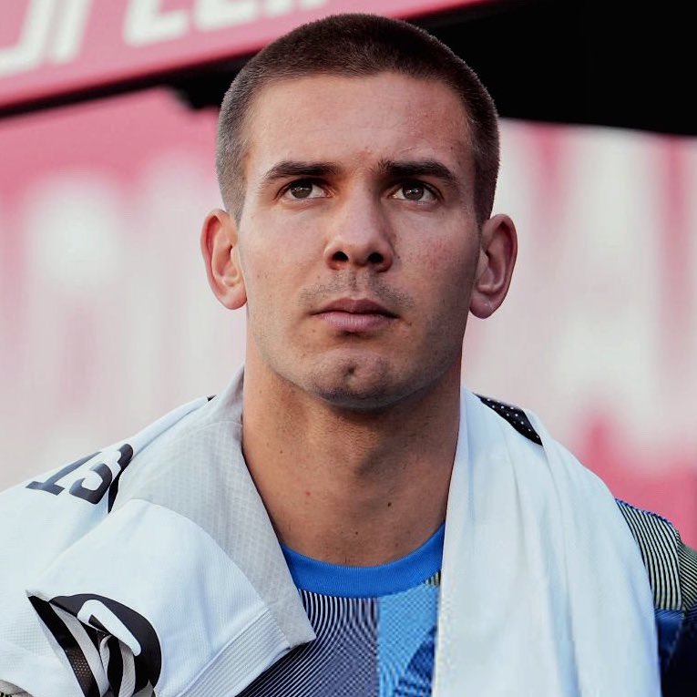 Arielipillo tweet media