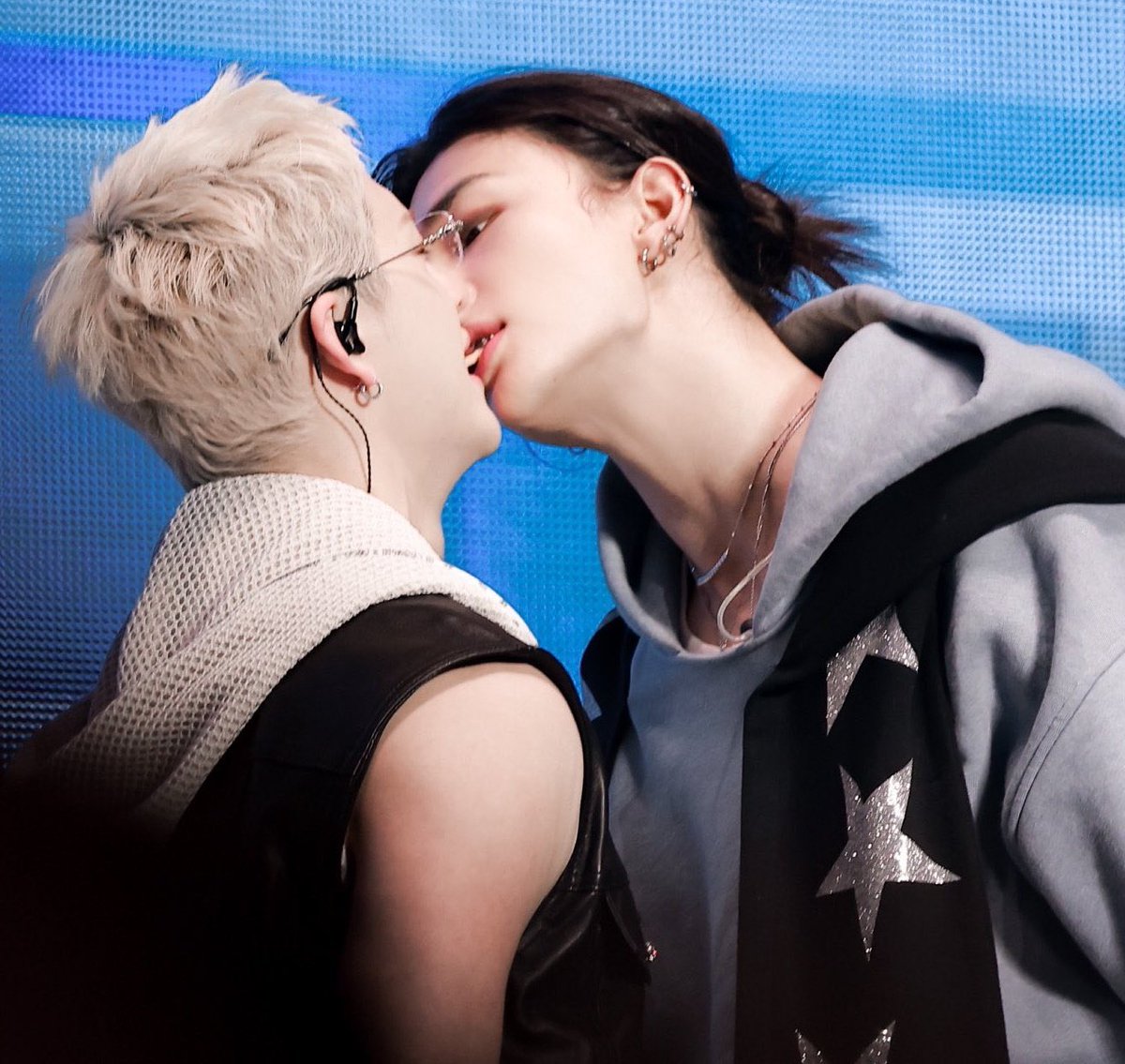 𝐦𝐣 tweet media