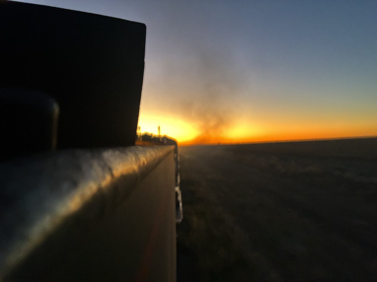 DamoC16's tweet photo. @Darci_G_race I got this from the cab of the steam loco when we were heading back to Goondiwindi from Thallon last weekend. https://t.co/cGOh6fYfw7