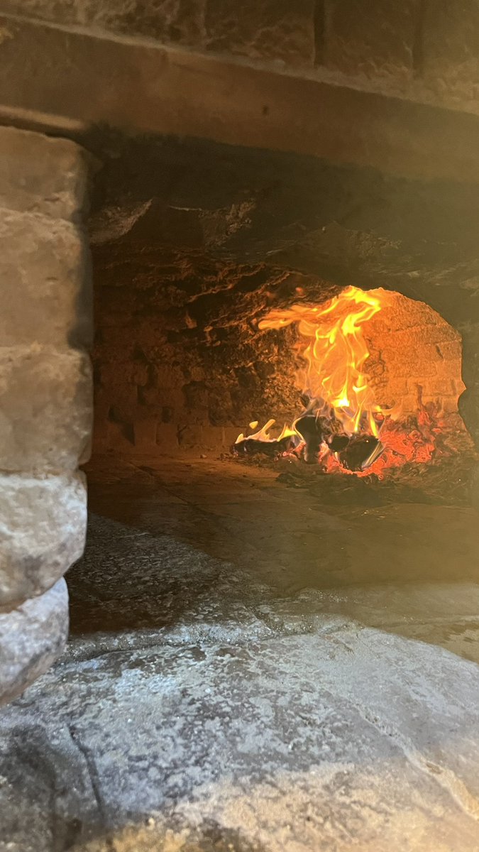 MiguelConde75's tweet photo. BURRAS de Zempoala, Hidalgo, la tradición de pan que pocos conocen. Hechas por Daniel Ávila de Panadería La Guadalupana | HISTORIAS DE SABOR ==> https://t.co/t3AwfBAny0 https://t.co/JRaVGRAtN8