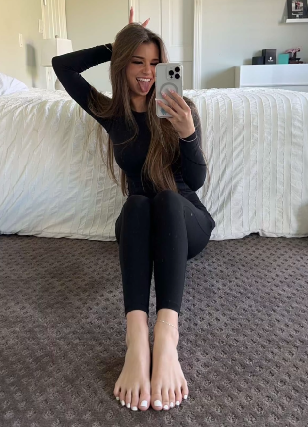 influ fr tweet media