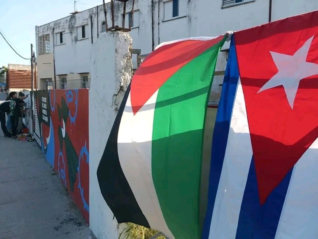 Antifa_Ultras tweet media