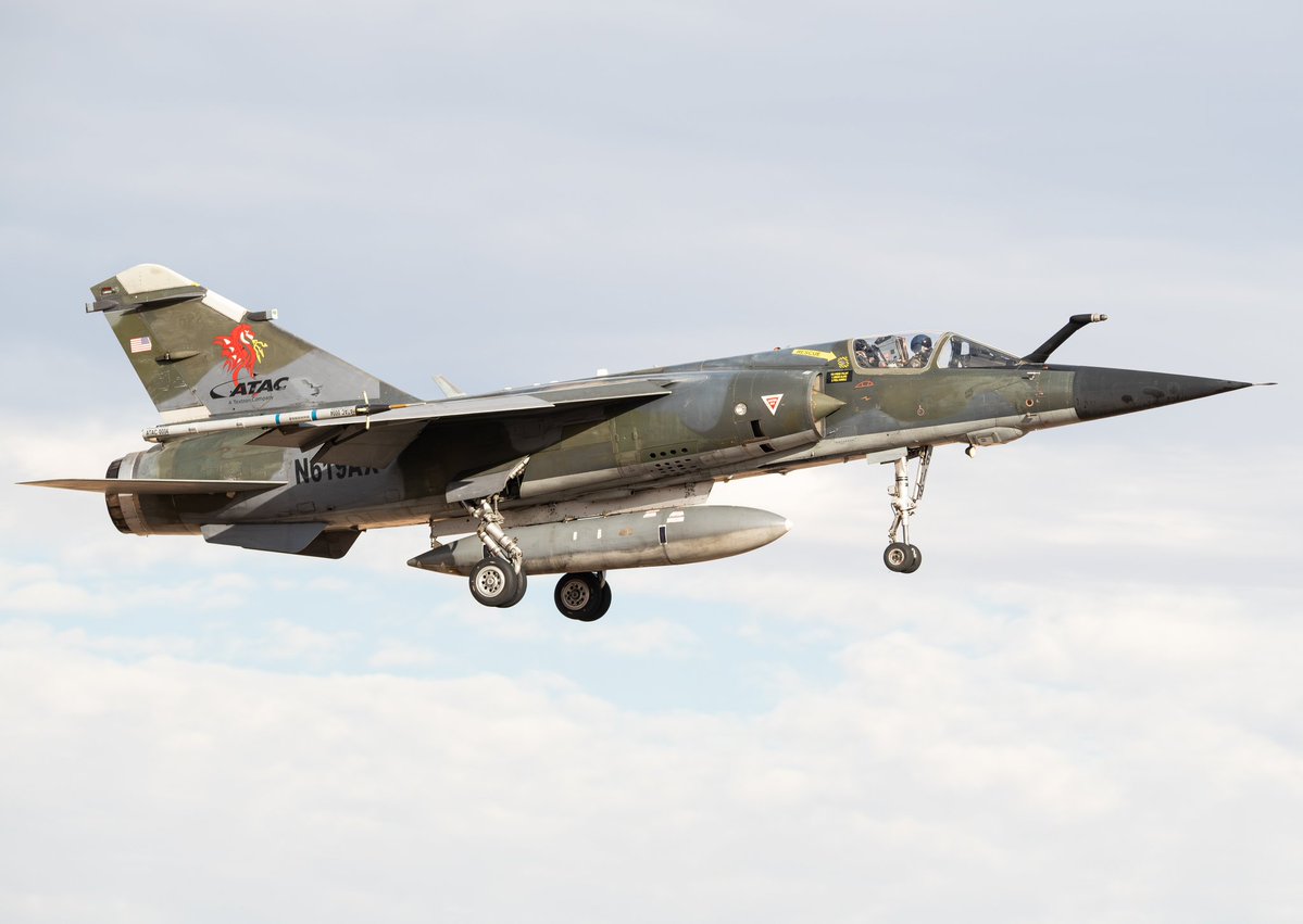 619_Aviation's tweet image. ATAC32 x2 Mirage F-1s pulling into Luke AFB after some BFM out near the BMG range.
#atac #lukeafb #miragef1 #mirage