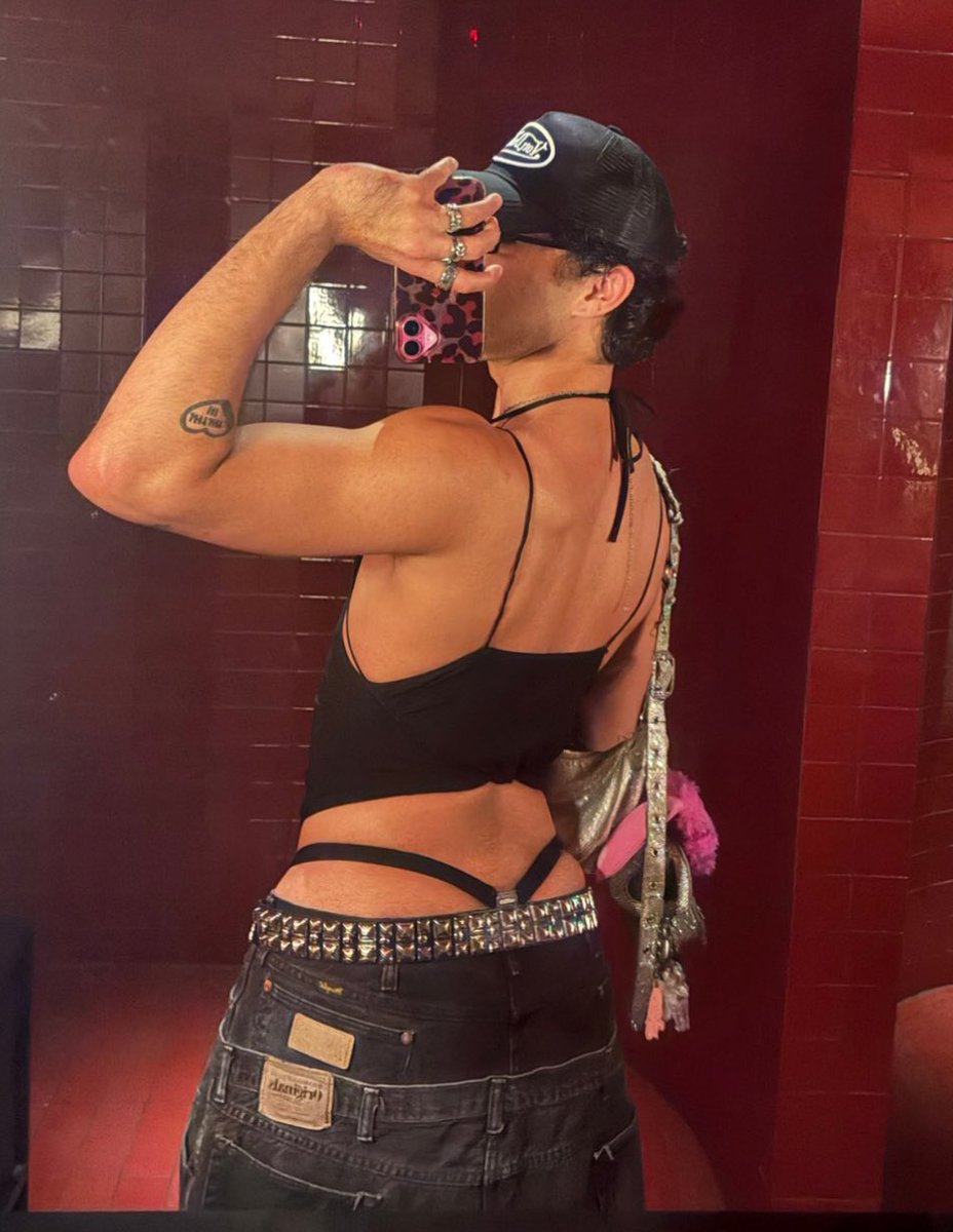 𝖍𝖚𝖓𝖓𝖞 tweet media