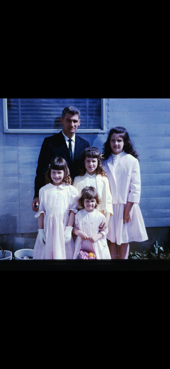 Minnie's mom tweet media