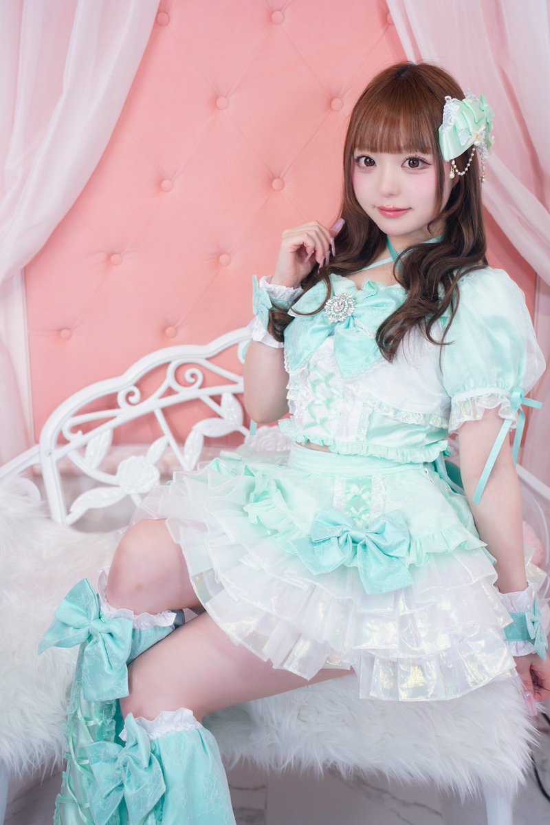 超めみ tweet media