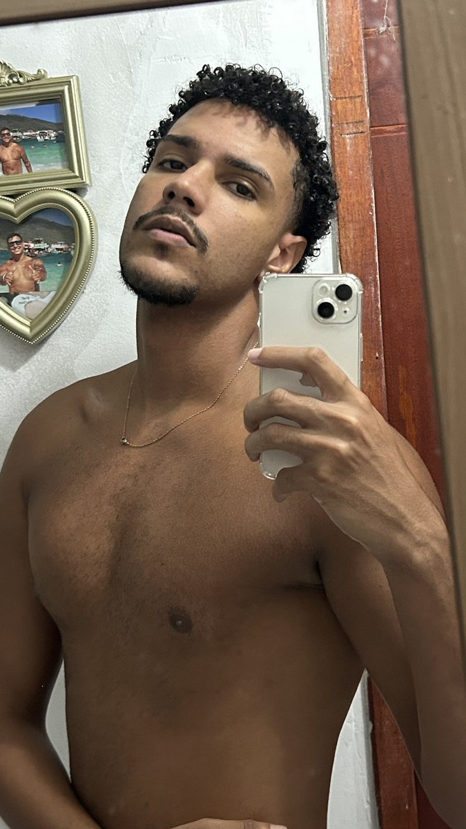 Eros👺 tweet media