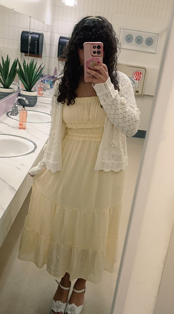 𝒄𝒉𝒂𝒓𝒎𝒛 ‧˚꒰🧁୭ 🍥˚. ᵎᵎ tweet media