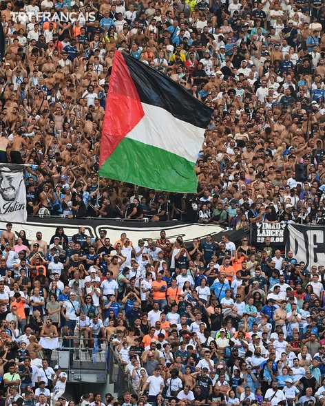 Antifa_Ultras tweet media