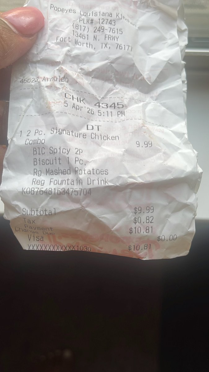 jacwilson22's tweet photo. @PopeyesCA my receipt https://t.co/aOQtee13Jg