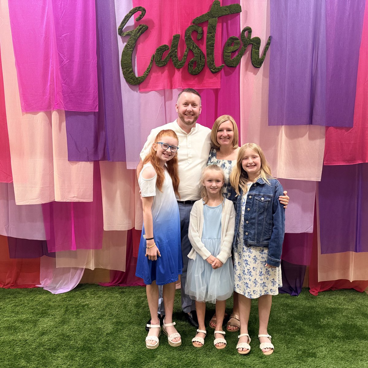 CoachBrotherton's tweet image. Happy Easter!!!
#Thankful
#HeIsRisen