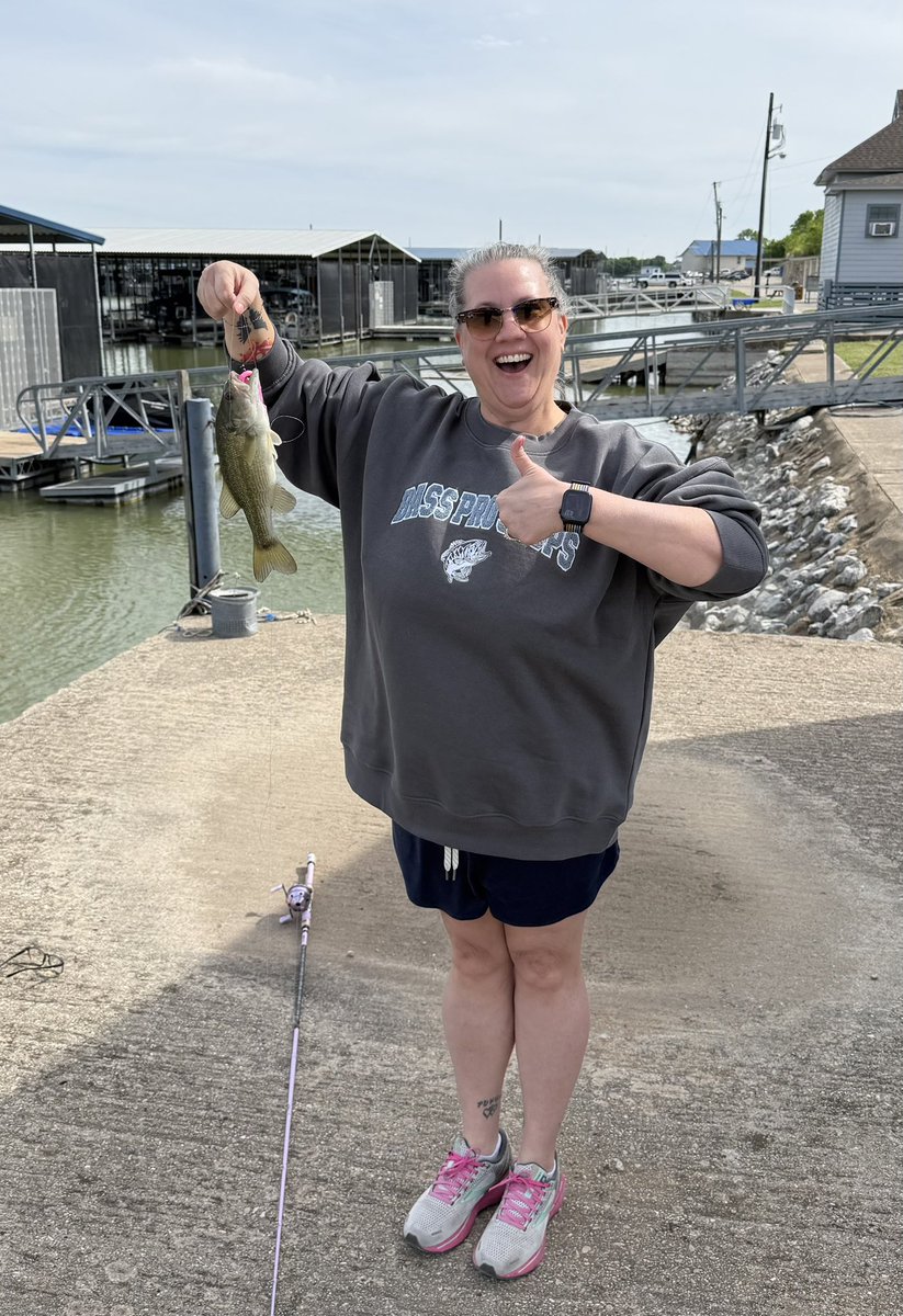 HookEm0713's tweet photo. Fishing with @JeffFlood2027. https://t.co/9NGv1XhZtG
