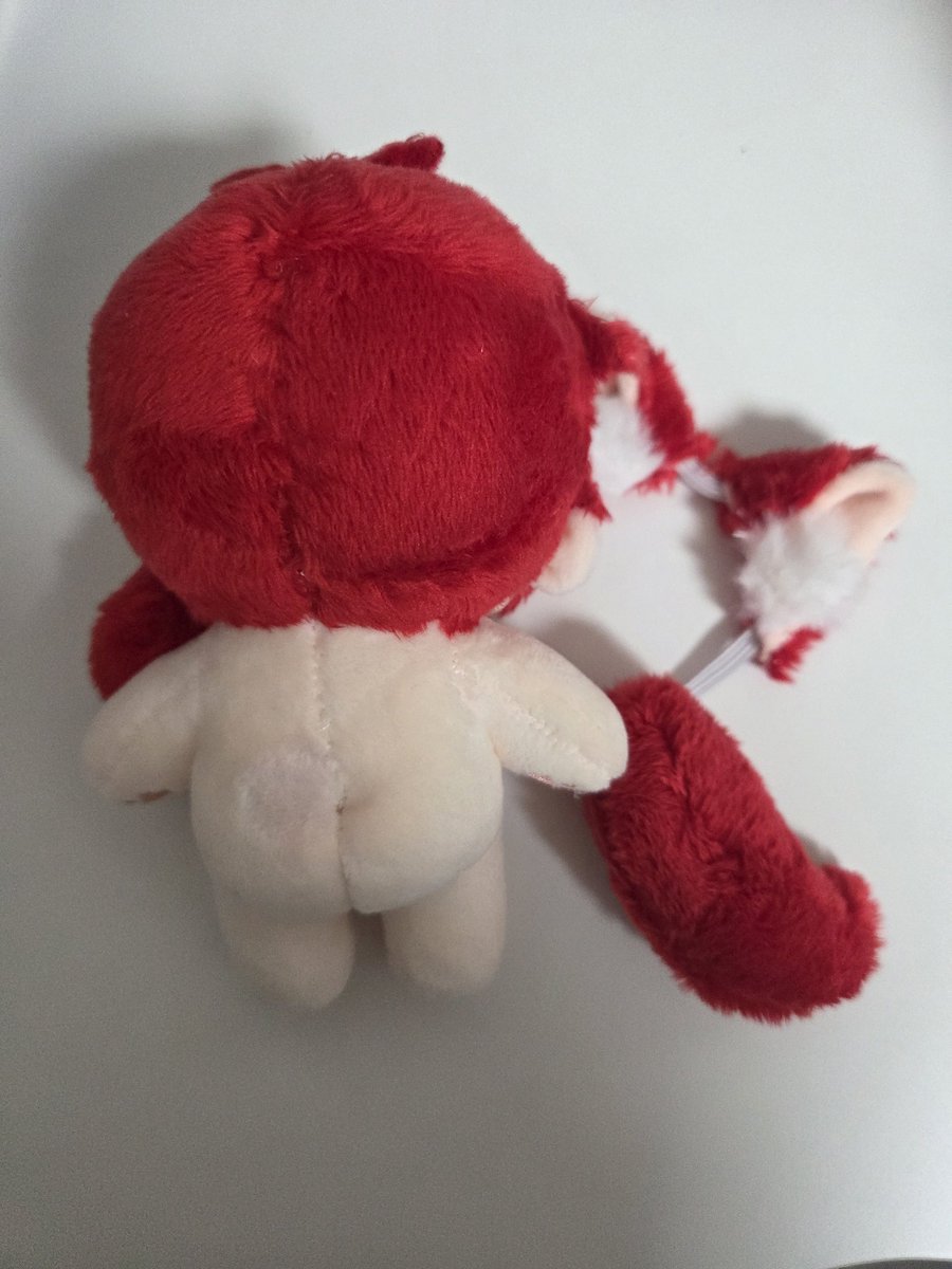 이름은 비워둘 수 없습니다 tweet media