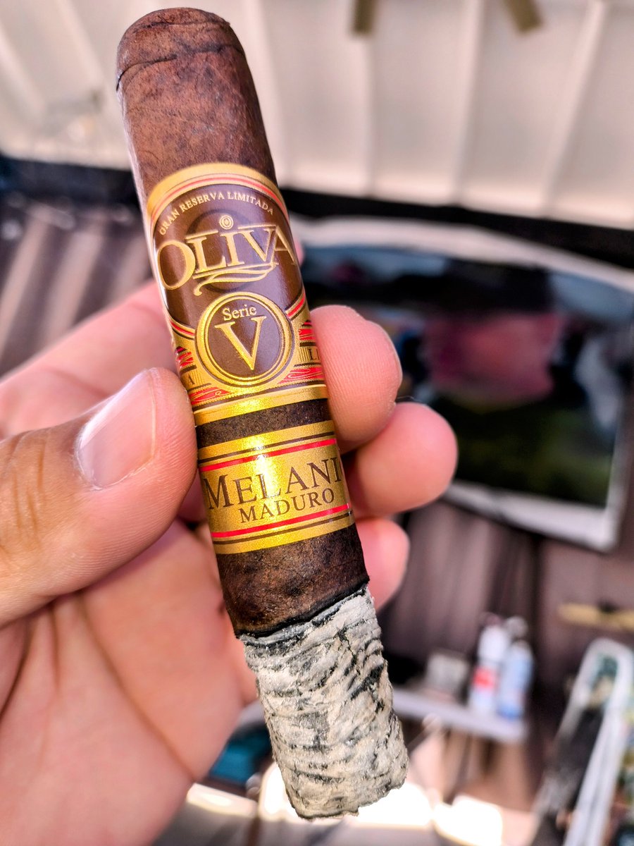 PuffSmokeNAsh's tweet photo. 4thCigar Of The Day @OlivaCigar 2020 Melanio Maduro #BoxPress been resting a few years baby girl! 🔥🔥🔥🔥🔥🔥🔥🔥🔥🔥🔥🔥🔥🔥🔥🔥🔥🔥🔥🔥🔥🔥🔥🔥🔥🔥🔥🔥🔥🔥🔥🔥🔥🔥 https://t.co/5QRtOyVmIX