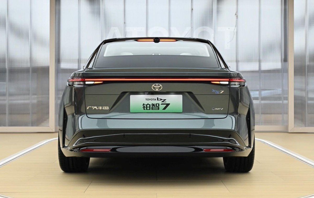 Bee Haber tweet media