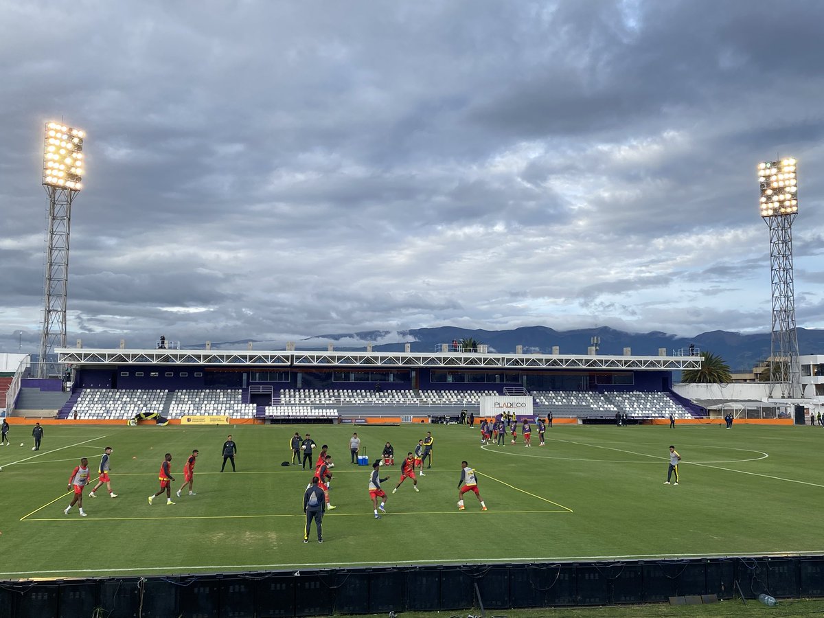 ESPECTACULAR 🔥👏 Asi luce la nueva tribuna del estadio <a href="/Uni_Indoamerica/">Universidad Indoamérica</a> Bellavista 

El martes será entregada oficialmente y el jueves en Copa Sudamericana recibirá a los hinchas de Macará.