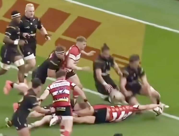 Harry Jones tweet media