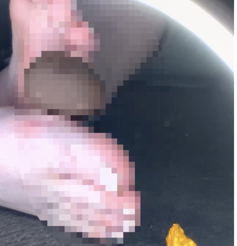 RubyGoldSoles's tweet photo. If you want to unlock the peeled finale unblurred versions get liking and following and I MIGHT add them to my OF 💅🏻💅🏻💅🏻 #onlyfans #feet #blur #simp #cuck #gooner #paypig #ukgirl #feet #footfetish #toespread #easterfun #of #ukbaddie https://t.co/S2i8ZfoBnd