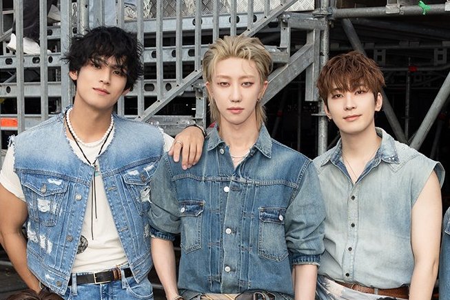 JWW+XMH 🥢 tweet media