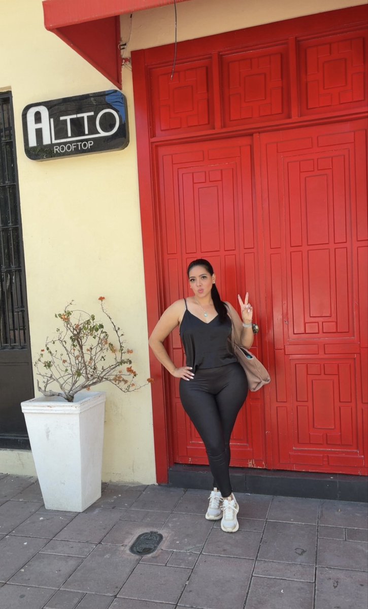 👙 Kenken 👙 tweet media