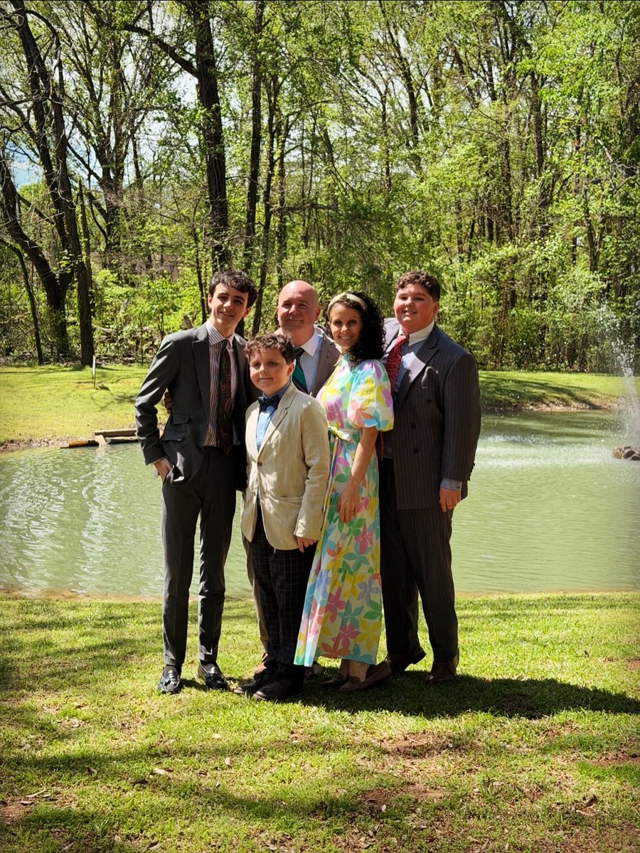 DonMarkJ's tweet photo. It was an amazing resurrection Sunday at Fountain. I’m so thankful! @FountainMemphis https://t.co/qWZr1L7v6b
