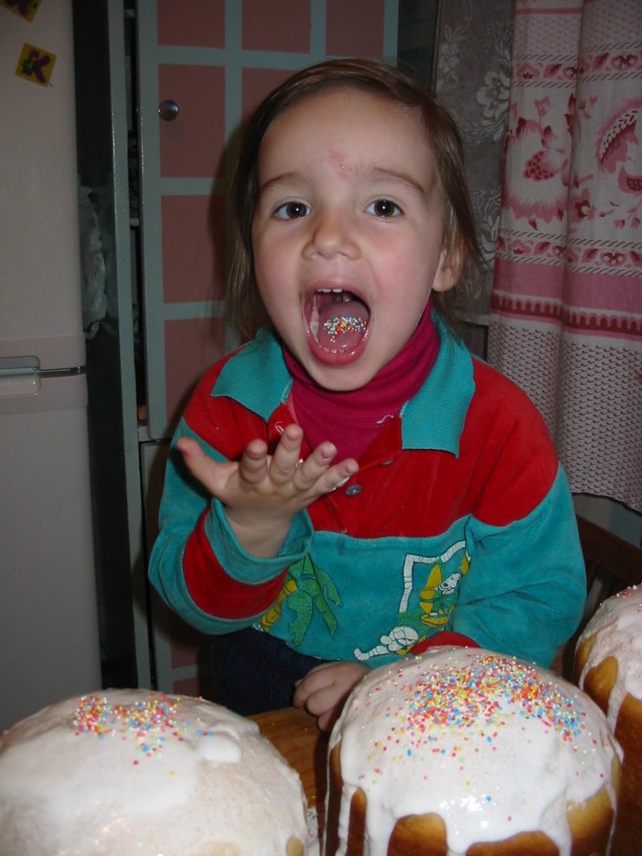 web3yeva's tweet photo. Some traditions travel with you.
Easter for me has always meant Paska. Ukrainian Easter cake, made in batches, covered in sprinkles.

No Paska in Abu Dhabi this year. But the sprinkles on this lemon blondie? Close enough 😅

Happy Easter <3

#Easter #UAElife https://t.co/BQLqNnX74o