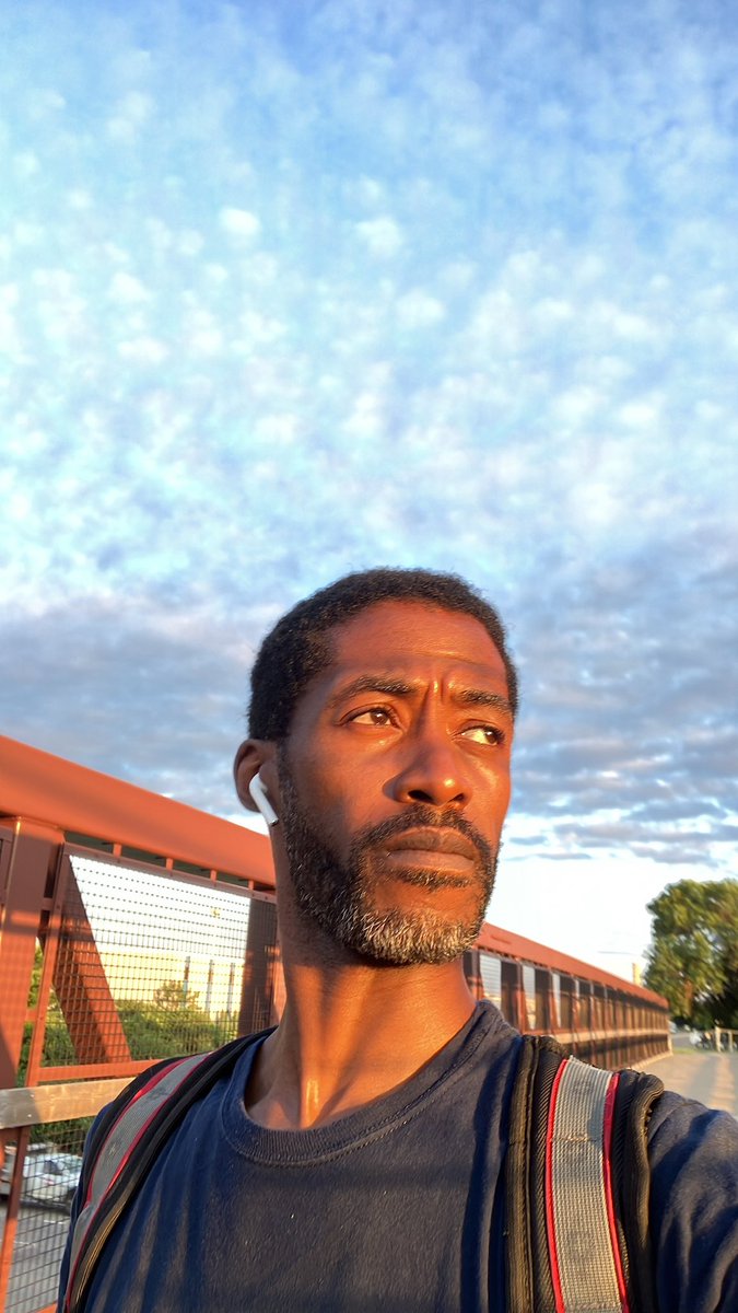 red_dillinger's tweet photo. Her: I like a man that thinks about the future
Him: I drank pineapple juice before this date
Her: what?
Him: what? https://t.co/A58j83lE5z