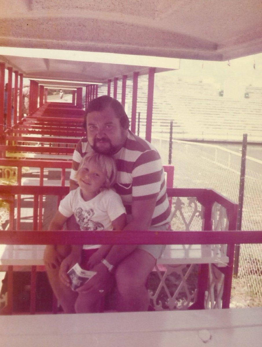 4 years ago my best friend left my world. I miss you so much Dad. Thank you for being the awesome human you were.