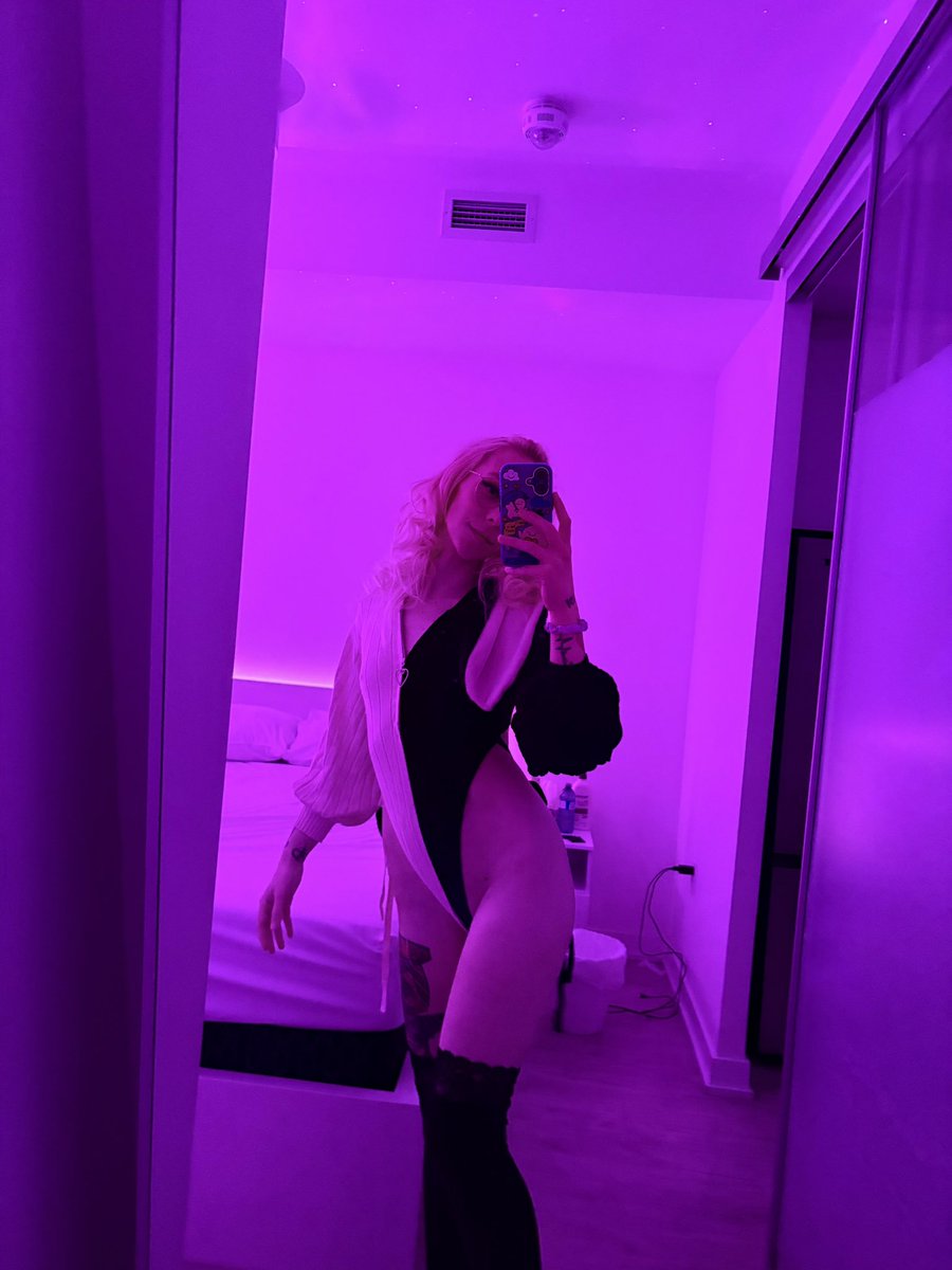 tinysemendemon tweet picture