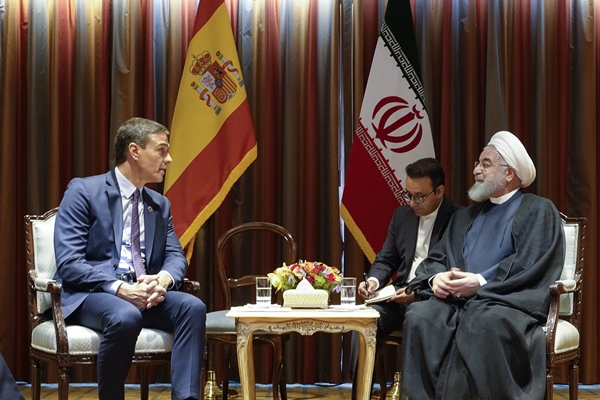 FactPush tweet media