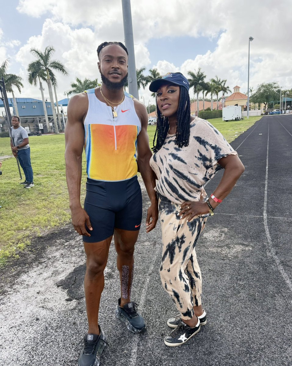4AlexandraDavis's tweet photo. So much athletic talent in one small island nation🇯🇲🇯🇲attending the Miramar Invitational right here in District 7! #kishanethompson #sherickajackson #ackeemblake #theclaytontwins https://t.co/xmoscxIoEV