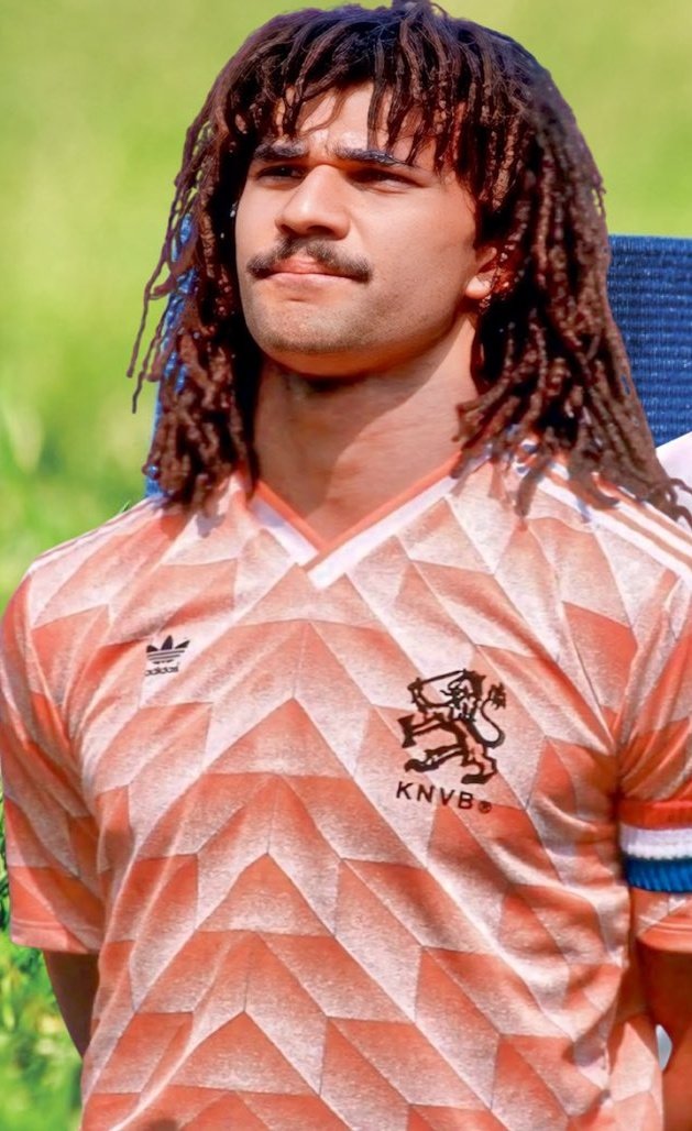 #عاشق_الماضي tweet media