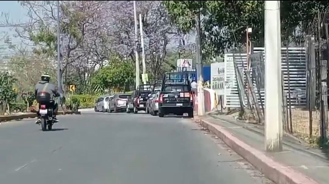 X Un MoReLoS + SeGuRo. tweet media