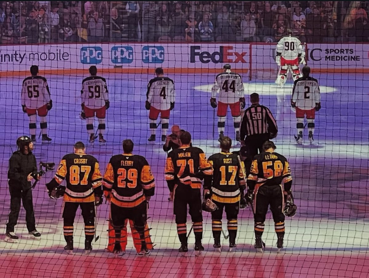 Sasha 🏒 tweet media