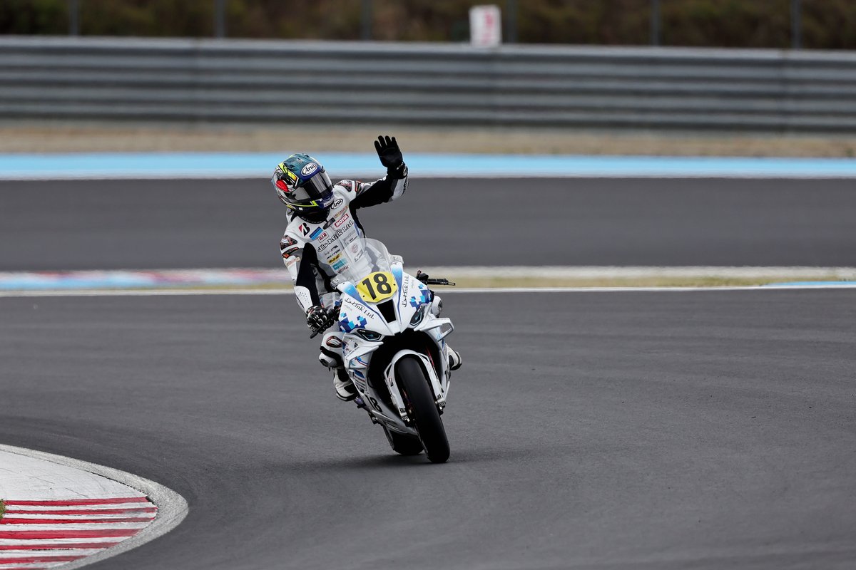 おかざき tweet media