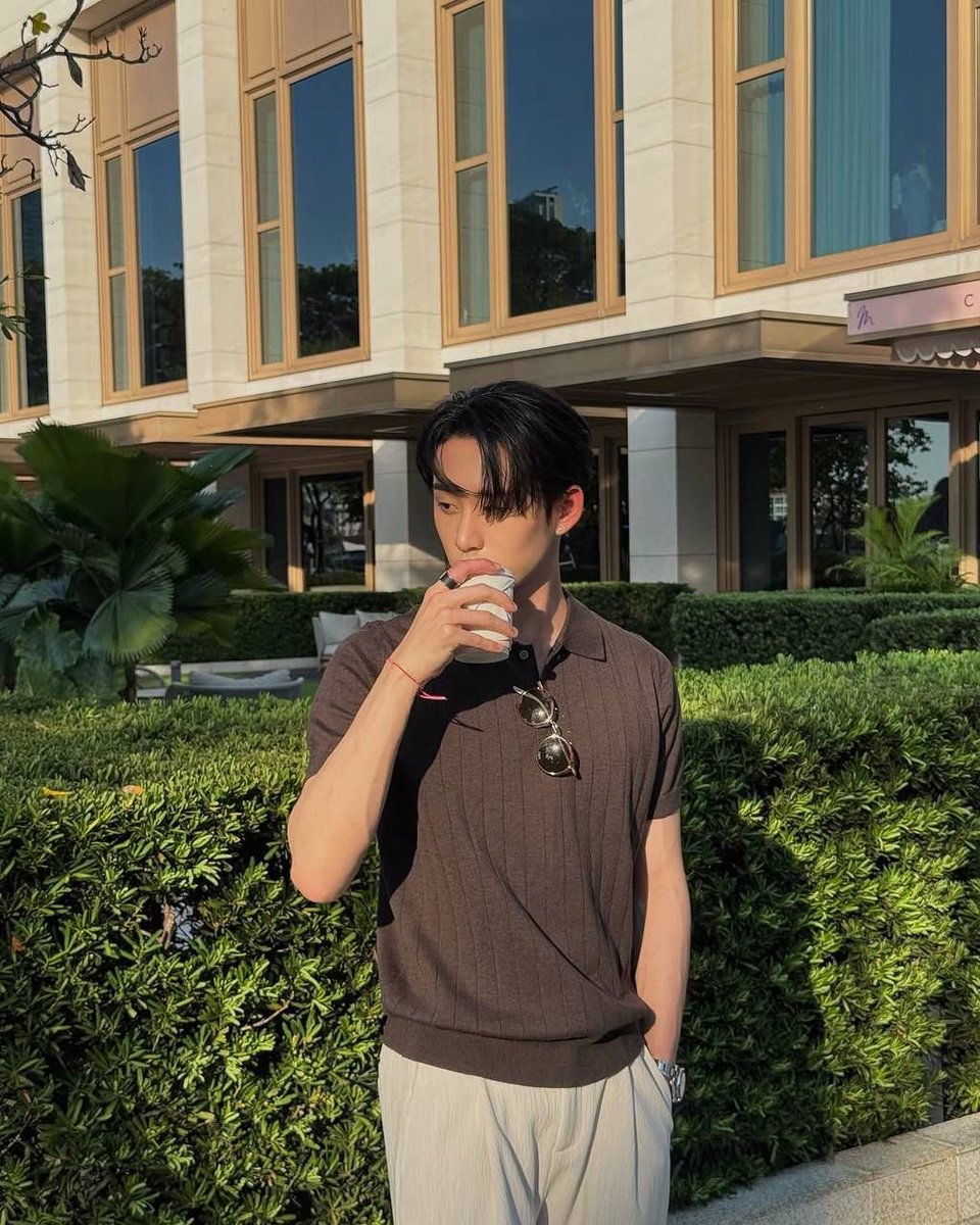 𝖫𝖾𝖺𝗇𝖽𝖾𝗋 𝖠𝗌𝗁. tweet media