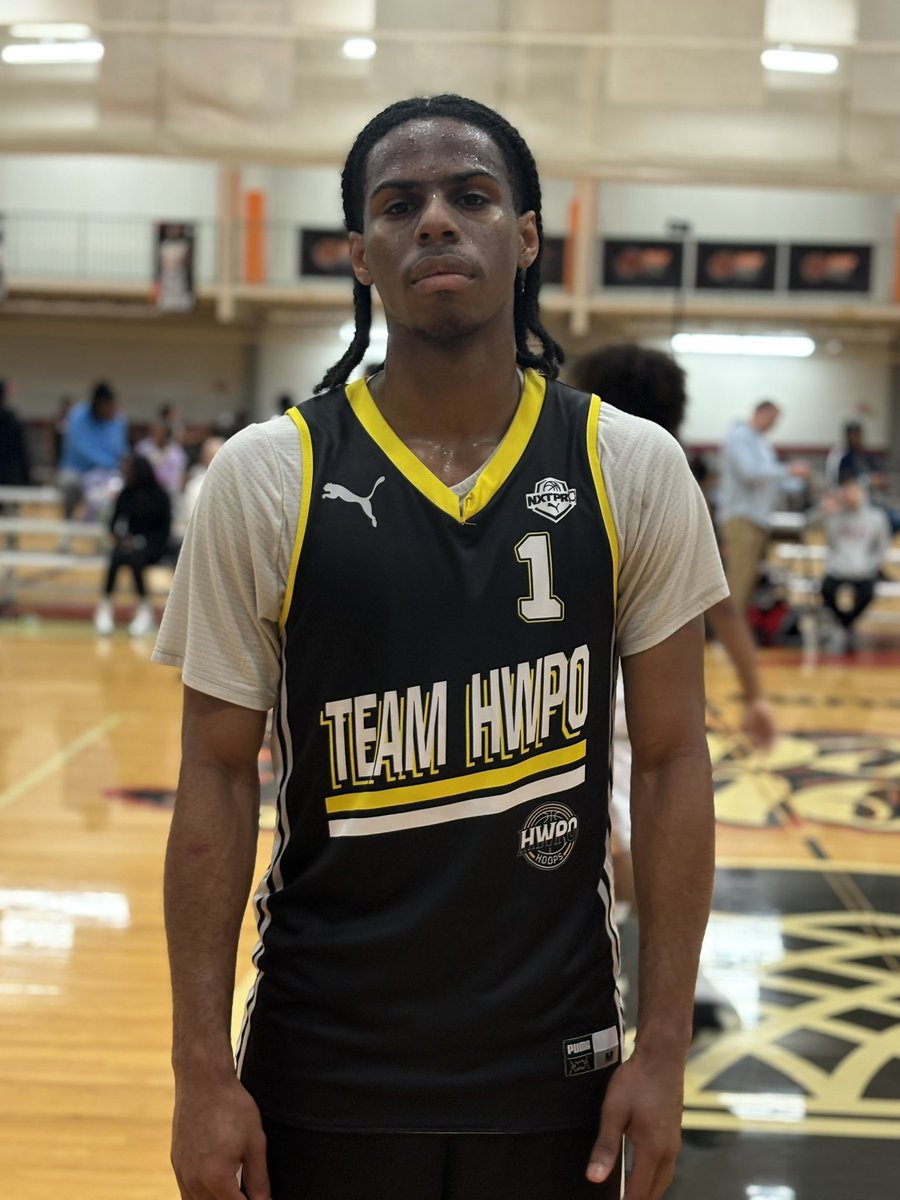 hoopseen's tweet photo. Skilled 2027 guard Brandon Bell (@Brando2jr) finished with 19 points and numerous assists vs Game Elite 17u. True head of the snake who controls the pace and pushes in transition. Attacks the rim well and puts constant pressure on the defense. Takes pride defensively—active hands led to easy runouts. Strong two-way guard who makes plays and sets the tone. #MainEvent