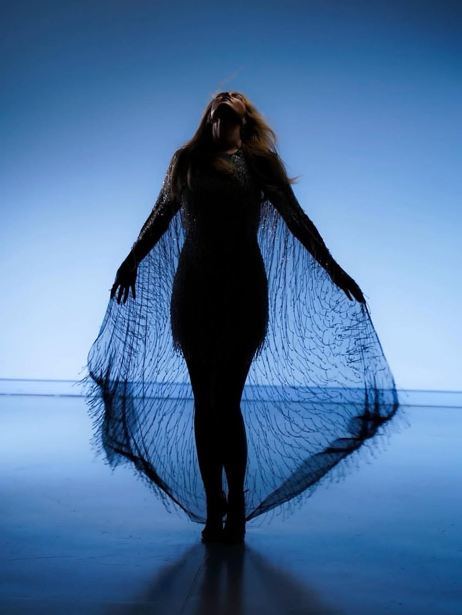 Delta Goodrem Charts tweet media