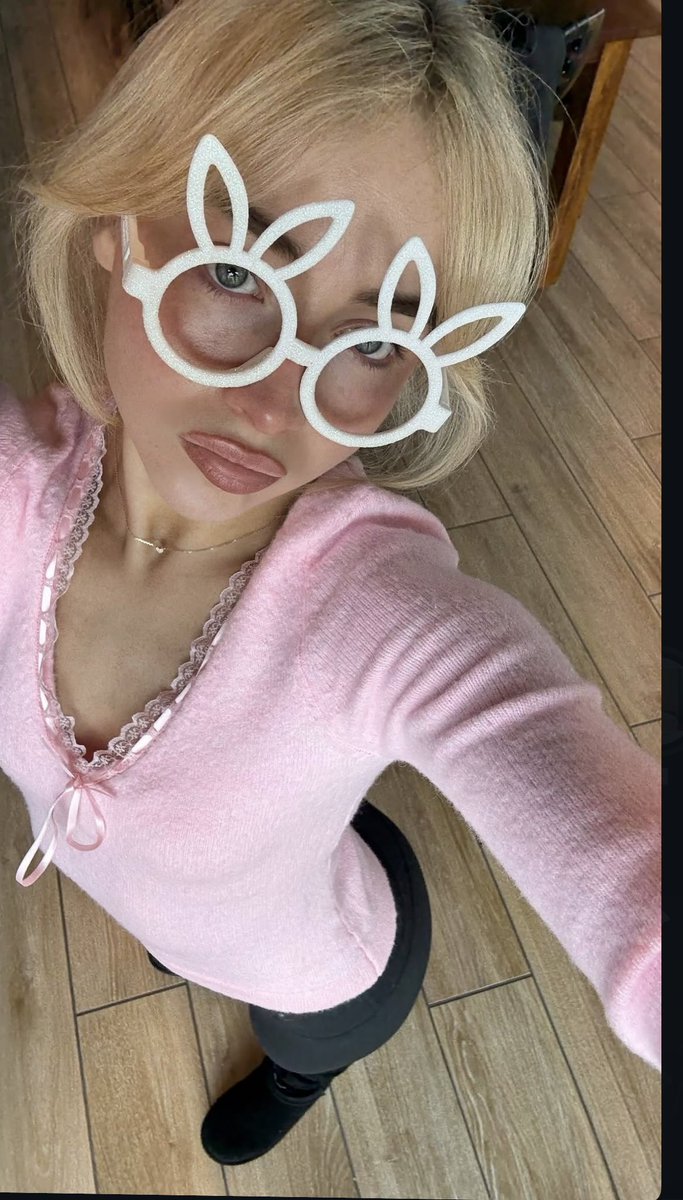 Glamour Is Forever And So Is Sophia | Parody | tweet media