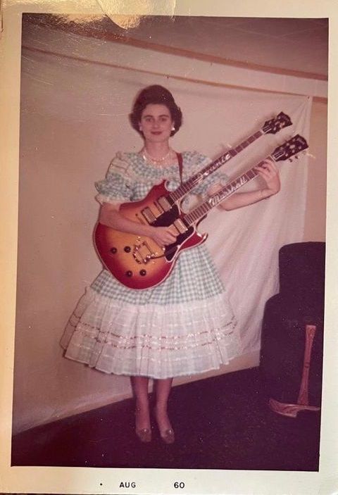 BriansElectro's tweet image. That top neck is strung like a 5 string banjo. 🤘
#Guitar