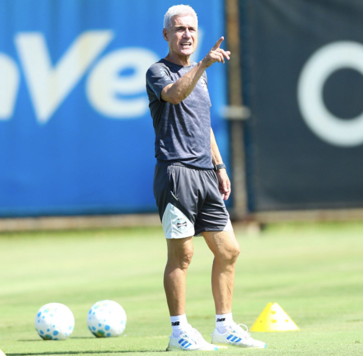 Soccer News Grêmio tweet media