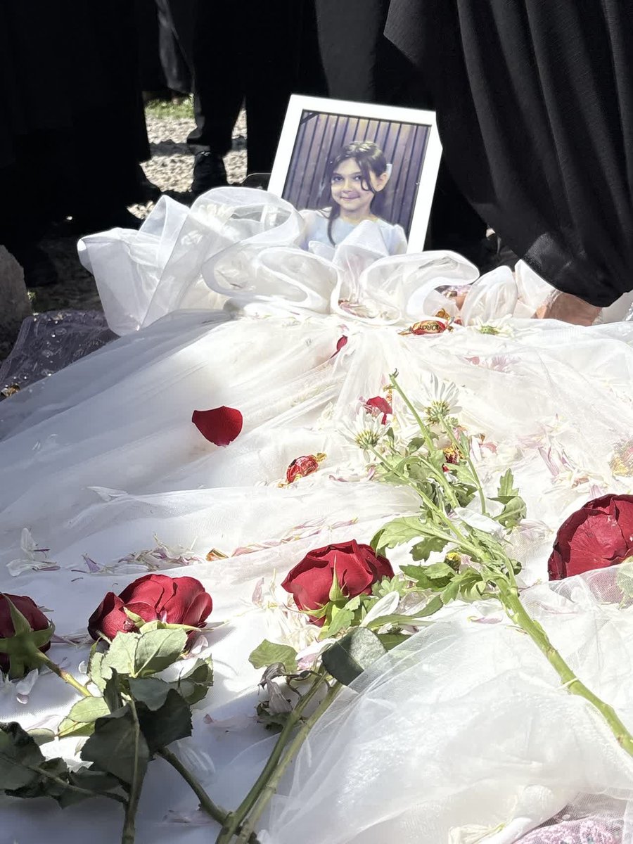 mo0ohi(dağlar qızı reyhan) tweet media