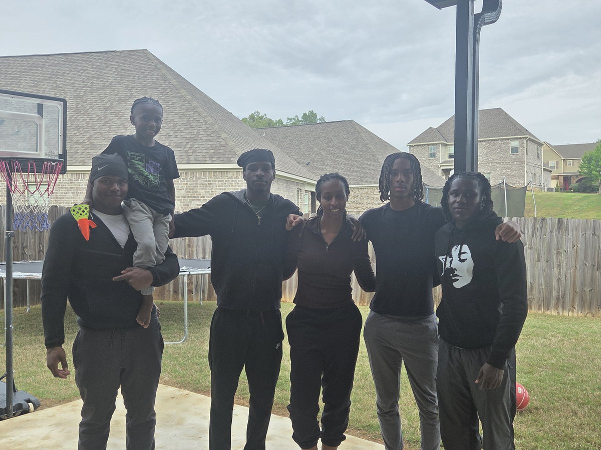 Rockette-Rogers tweet media