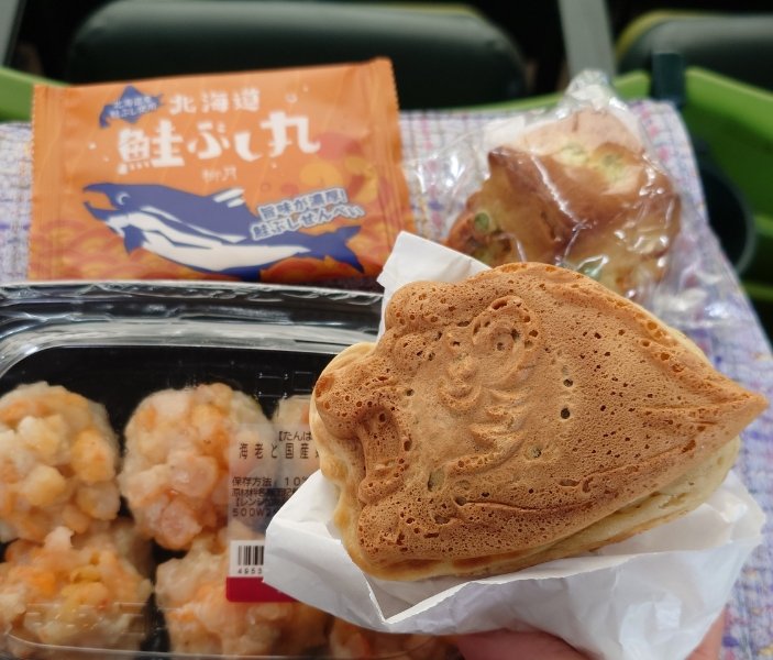 一昨日は久しぶりのTAPiRとエーグルドゥース。
昨日はこれまた久々の野球観戦(招待)

美味しく食べ過ぎた週末。