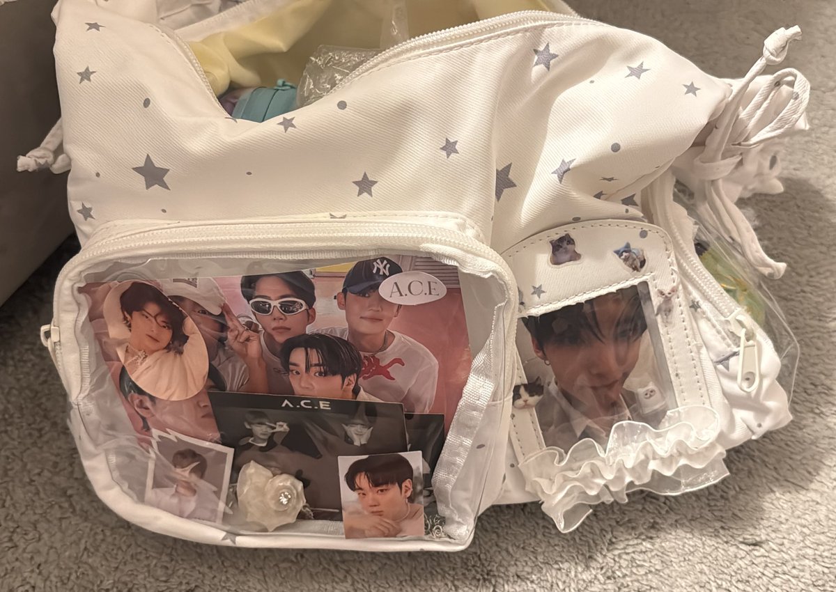 lia ✩︎ tweet media