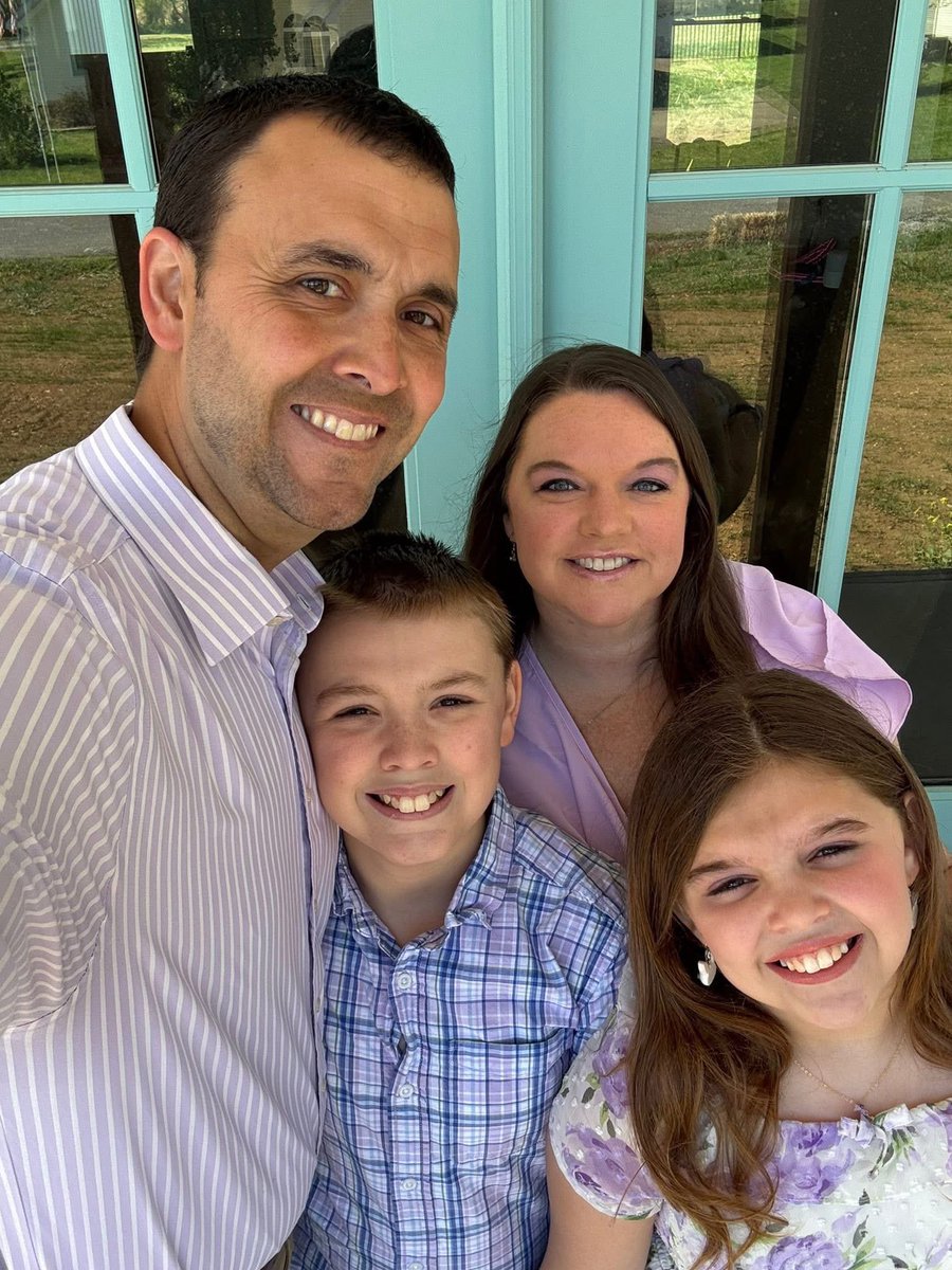 MattFraliex's tweet image. Happy Easter everyone! 

Our Lord and Savior, Jesus Christ, has risen! The grave could not hold him, death did not defeat Him. He is alive and is seated at the right hand of the Father today. 
#Easter2026 #HeIsAlive