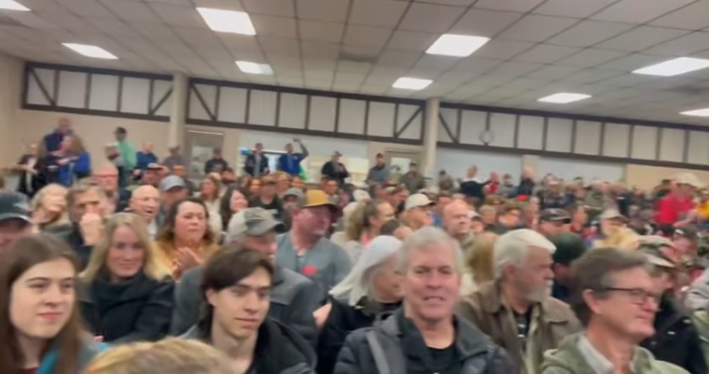 stayfreealberta tweet media